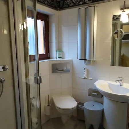 Guest house Air Boardinghouse Tulip Stockum, Zu Fuss - 3 Minuten Zur Messe 4*