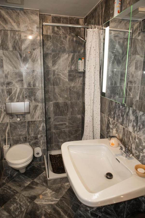 Air Boardinghouse Tulip Stockum, Zu Fuß - 3 Minuten Zur Messe 4* Düsseldorf