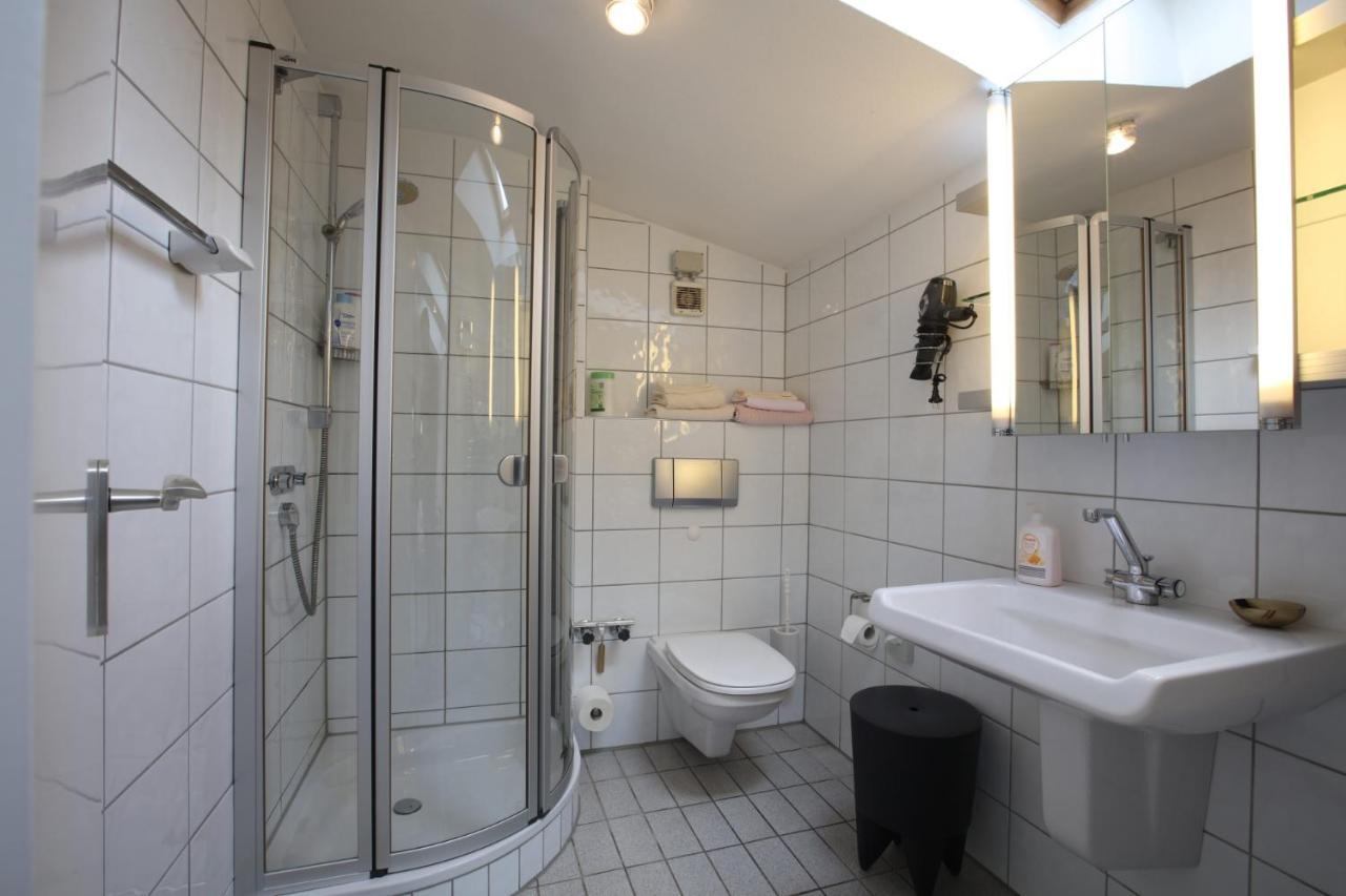 Gasthof Air Boardinghouse Tulip Stockum, Zu Fuß - 3 Minuten Zur Messe