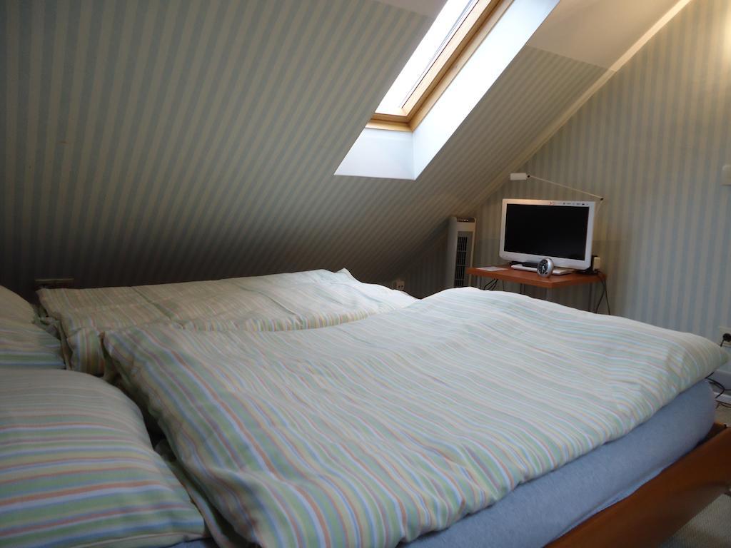 Air Boardinghouse Tulip Stockum, Zu Fuss - 3 Minuten Zur Messe Gasthuis Düsseldorf