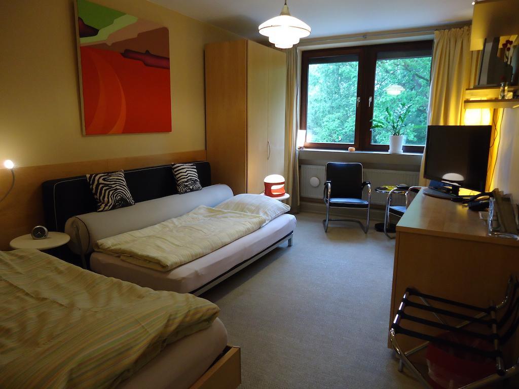 Air Boardinghouse Tulip Stockum, Zu Fuß - 3 Minuten Zur Messe Gasthof Düsseldorf